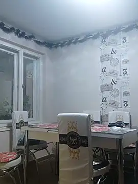 Snapshot of Elza01 chatting on 02.17.25 Elza01 online show from 02.17.25