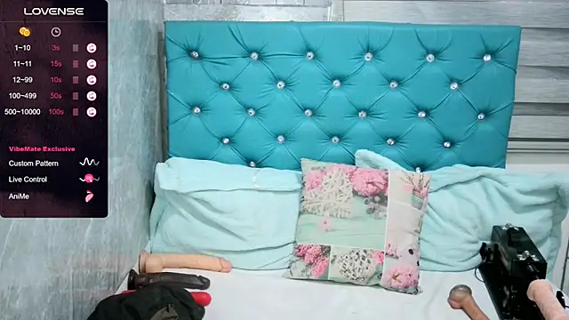 MAARYMOON online show from 01.09.25