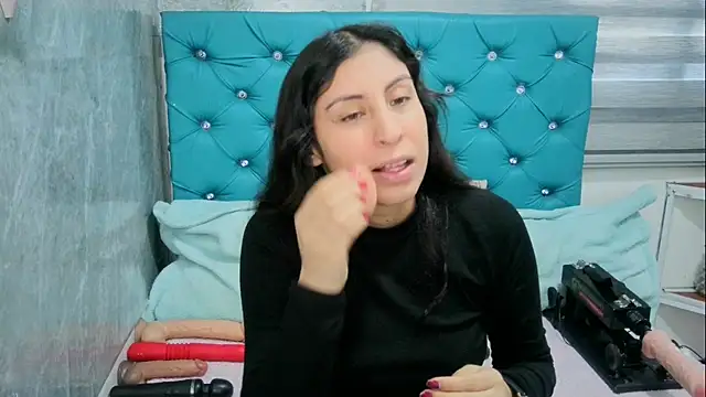 MAARYMOON online show from 03.10.25