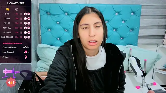 MAARYMOON online show from 01.15.26