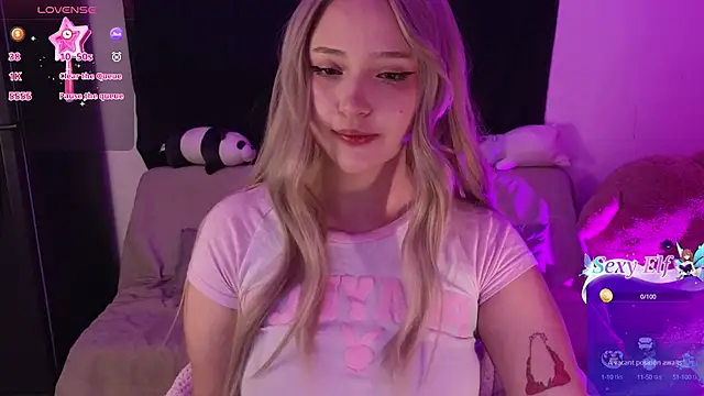 KuroChan420 online show from 03.19.25