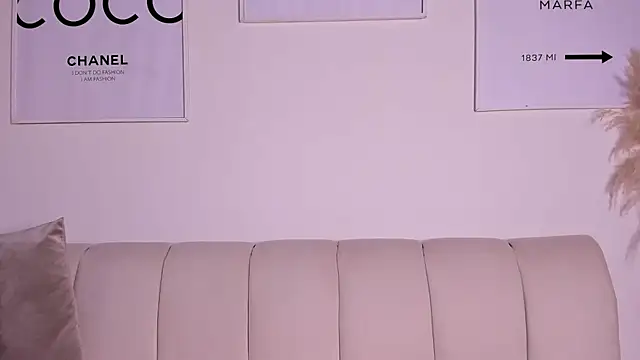 Emma jonness online show from 03.08.25