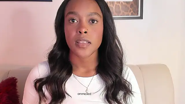 Snapshot of Emma_jonness chatting on 03.17.26 Emma jonness online show from 03.17.26