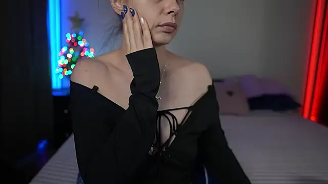 Snapshot of TiffanyPierce chatting on 12.29.24 TiffanyPierce online show from 12.29.24