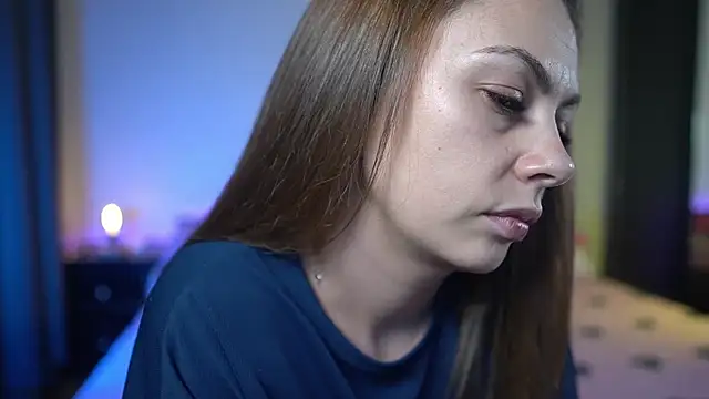 Snapshot of TiffanyPierce chatting on 10.06.25 TiffanyPierce online show from 10.06.25