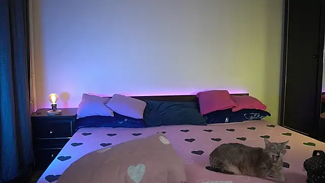 Snapshot of TiffanyPierce chatting on 11.27.25 TiffanyPierce online show from 11.27.25