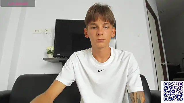 MiracleCam online show from 02.08.26