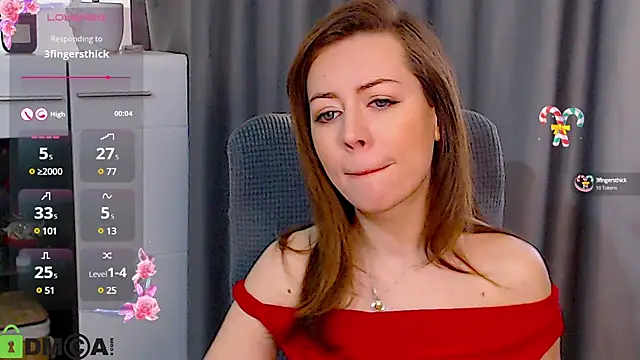 Snapshot of GirlfriendNina chatting on 03.10.25 GirlfriendNina online show from 03.10.25