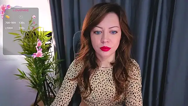 Snapshot of GirlfriendNina chatting on 02.02.26 GirlfriendNina online show from 02.02.26