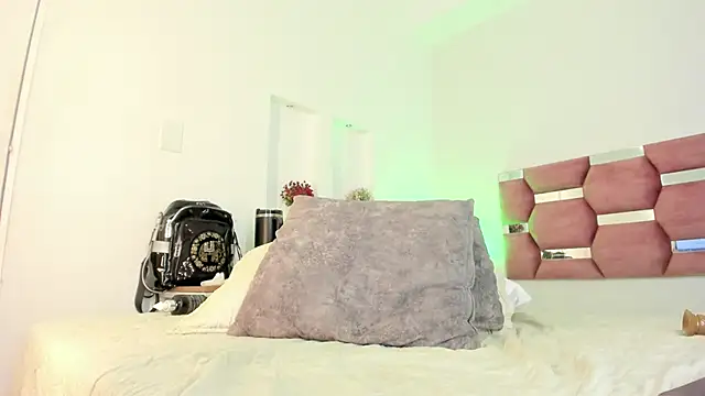 AlondraDiossa03 online show from 03.18.25