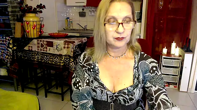 Snapshot of Ala-N-Dala chatting on 02.11.26 Ala-N-Dala online show from 02.11.26