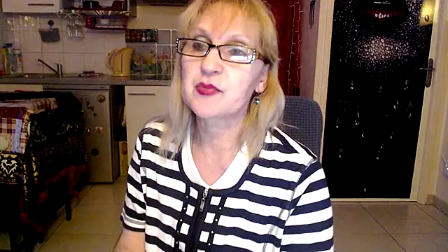 Snapshot of Ala-N-Dala chatting on 03.04.26 Ala-N-Dala online show from 03.04.26