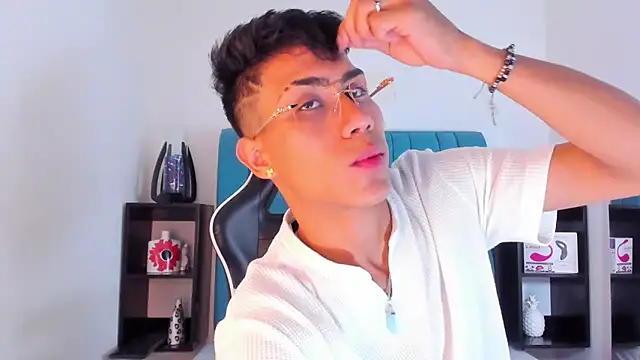 AlanNaughty online show from 01.22.25