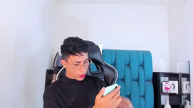 AlanNaughty online show from 02.19.25