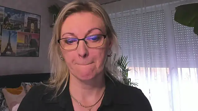 vanessa chat online show from 02.04.25