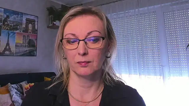 vanessa chat online show from 02.16.25