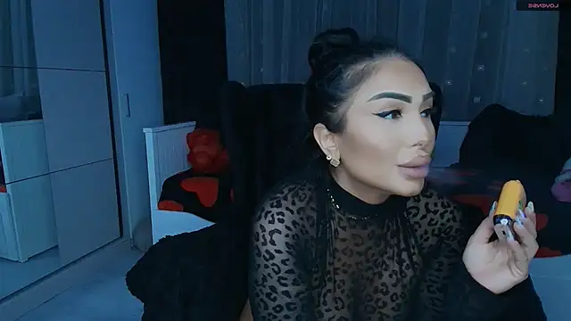Snapshot of mistress_meryem chatting on 05.03.26 mistress meryem online show from 05.03.26