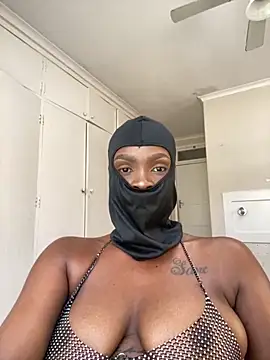 LuciousLips96 online show from 02.26.26