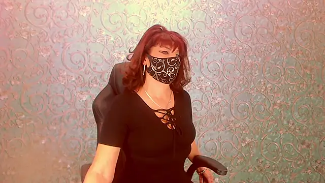 Snapshot of Infinitely chatting on 01.12.25 Infinitely online show from 01.12.25