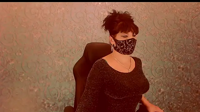 Snapshot of Infinitely chatting on 02.22.25 Infinitely online show from 02.22.25