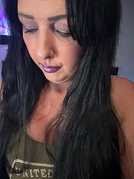 Snapshot of TiffanyRoxx chatting on 10.27.25 TiffanyRoxx online show from 10.27.25