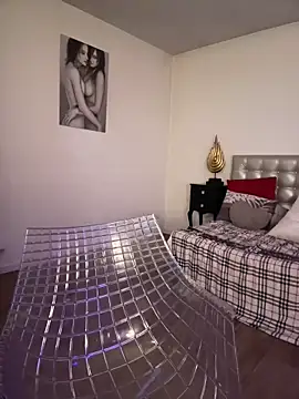 Snapshot of TiffanyRoxx chatting on 11.03.25 TiffanyRoxx online show from 11.03.25