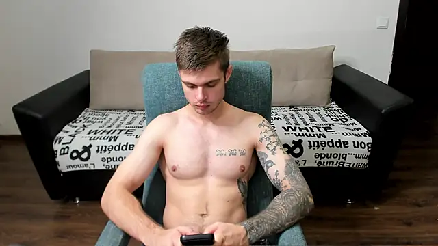 maks wolfis online show from 12.13.24