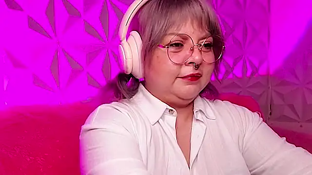 Satyn doll online show from 10.30.25