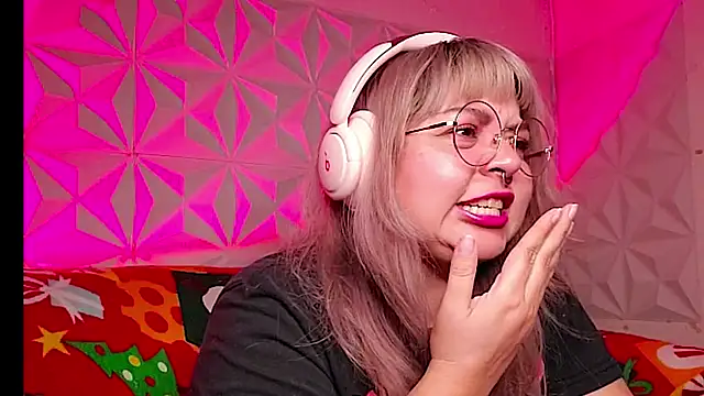 Satyn doll online show from 12.16.25