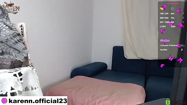 karen sofia  online show from 03.12.25