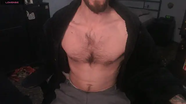 SexxxyLouis online show from 12.18.25