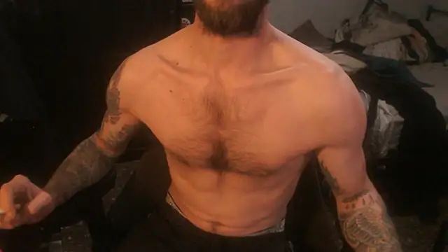 Snapshot of SexxxyLouis chatting on 03.15.26 SexxxyLouis online show from 03.15.26