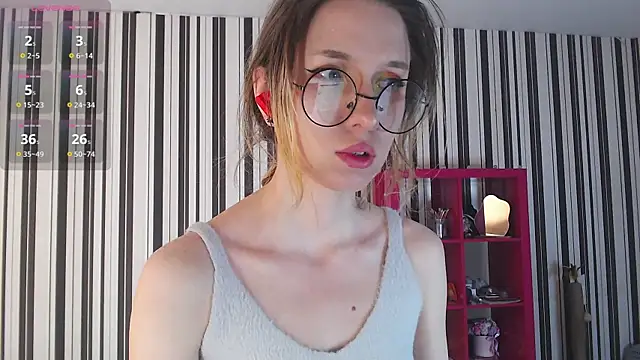 Snapshot of _Hanna_Moon_ chatting on 03.05.25 Hanna Moon online show from 03.05.25