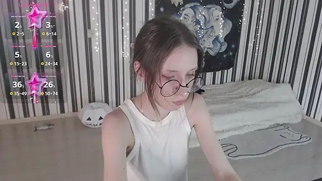 Snapshot of _Hanna_Moon_ chatting on 10.26.25 Hanna Moon online show from 10.26.25