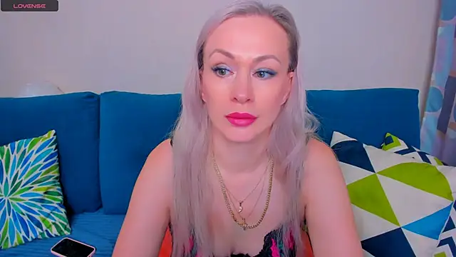 EllenMoore online show from 09.14.25