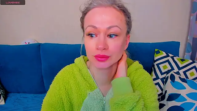 EllenMoore online show from 10.13.25