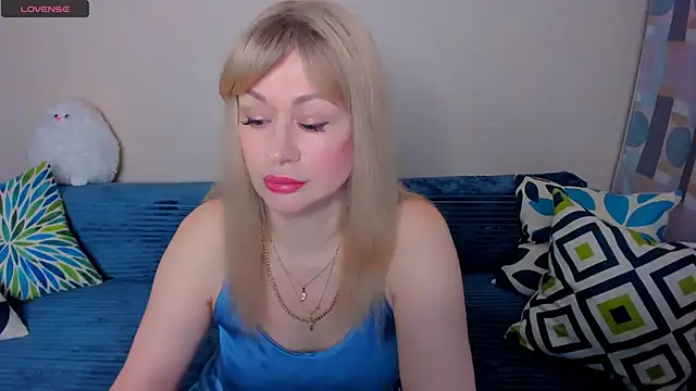 EllenMoore online show from 04.19.26