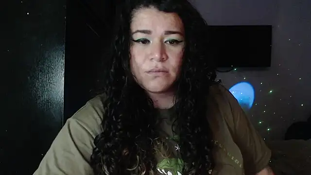 Snapshot of ANGELIQUE_KLANE chatting on 03.22.25 ANGELIQUE KLANE online show from 03.22.25