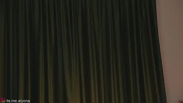 AlyonaX online show from 03.16.26