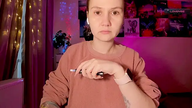 Snapshot of GoodWitch_ chatting on 02.02.25 GoodWitch online show from 02.02.25