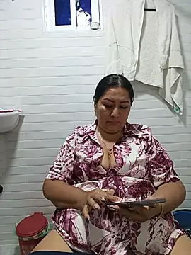 Snapshot of Brenda_Berck_ chatting on 05.20.26 Brenda Berck online show from 05.20.26