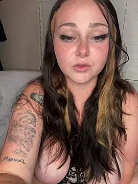Kira tattoo online show from 07.18.26