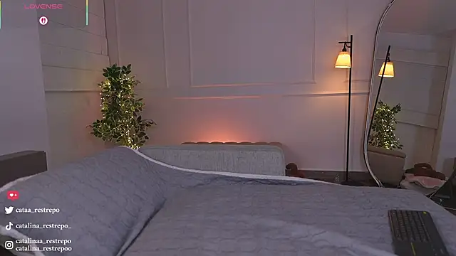 CATALINA RESTREPO online show from 02.13.26