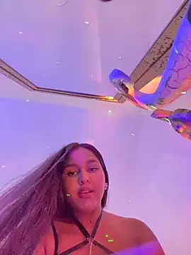 Fancyxlove online show from 12.30.24