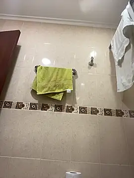 Fancyxlove online show from 10.10.25