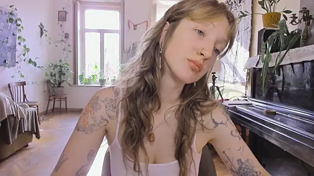 Snapshot of Miranda2_0 chatting on 11.29.25 Miranda2 0 online show from 11.29.25