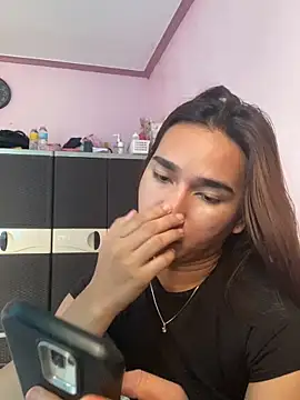 Snapshot of CasandraDiaz chatting on 11.25.25 CasandraDiaz online show from 11.25.25