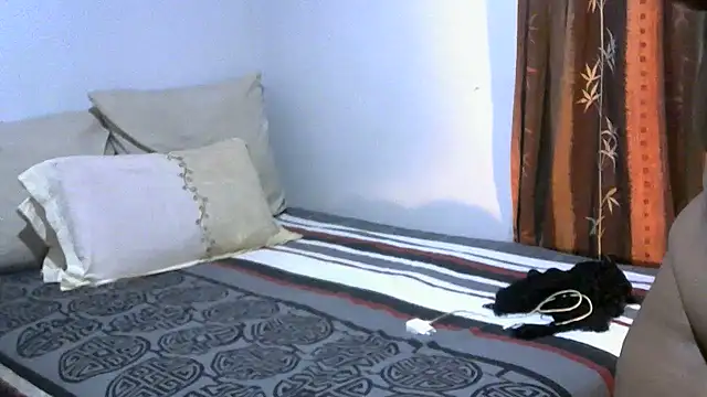 LadyLillyX online show from 12.05.25