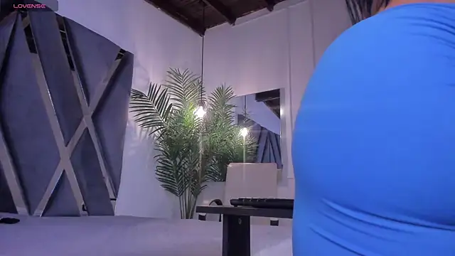 alessandra wells online show from 04.17.26