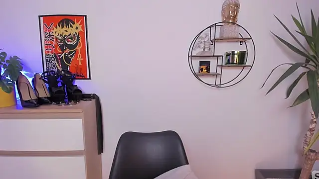 1Sandy online show from 01.10.25